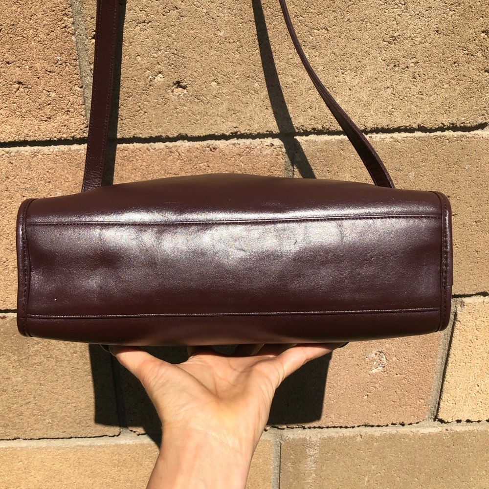 Vintage NYC Coach Swagger Bag 9820 - Picture 3 of 8